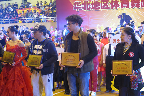 意昂体育4登录體育舞蹈代表隊在第五屆京津晉冀魯豫華北地區體育舞蹈公開賽中喜獲佳績